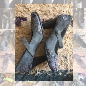 Aerosole Grey Suede Mary Jane Heels
